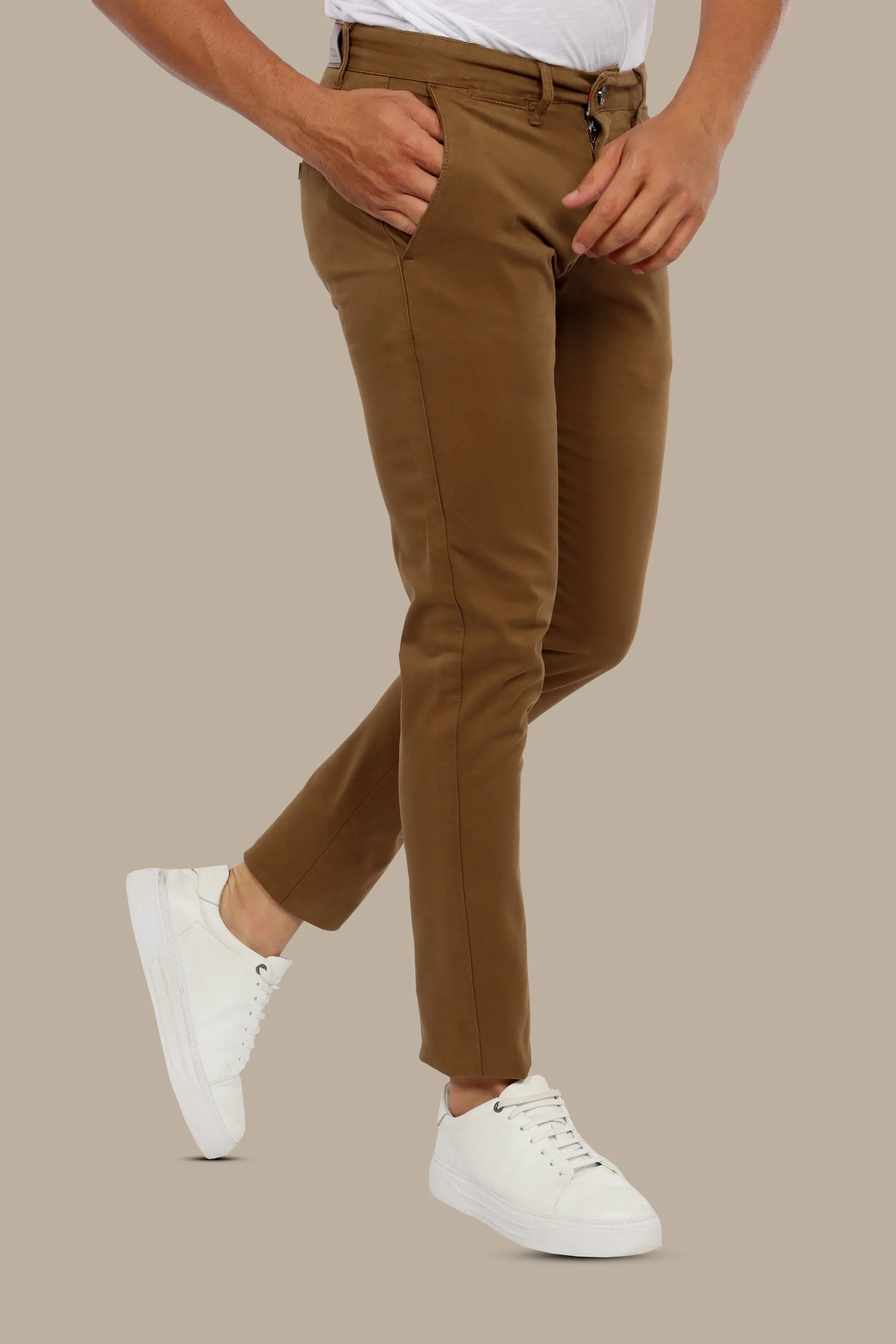 Espresso Elegance: Chino Slim Fit in Rich Brown