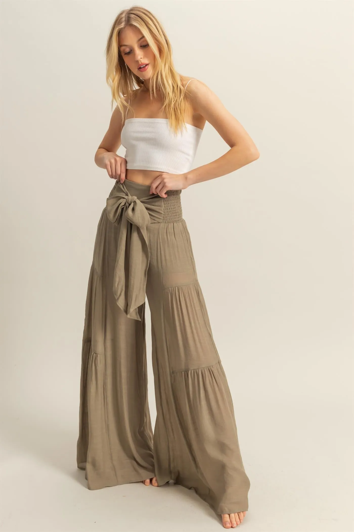 HF25E041-Front Tie Waist Tiered Palazzo Pants