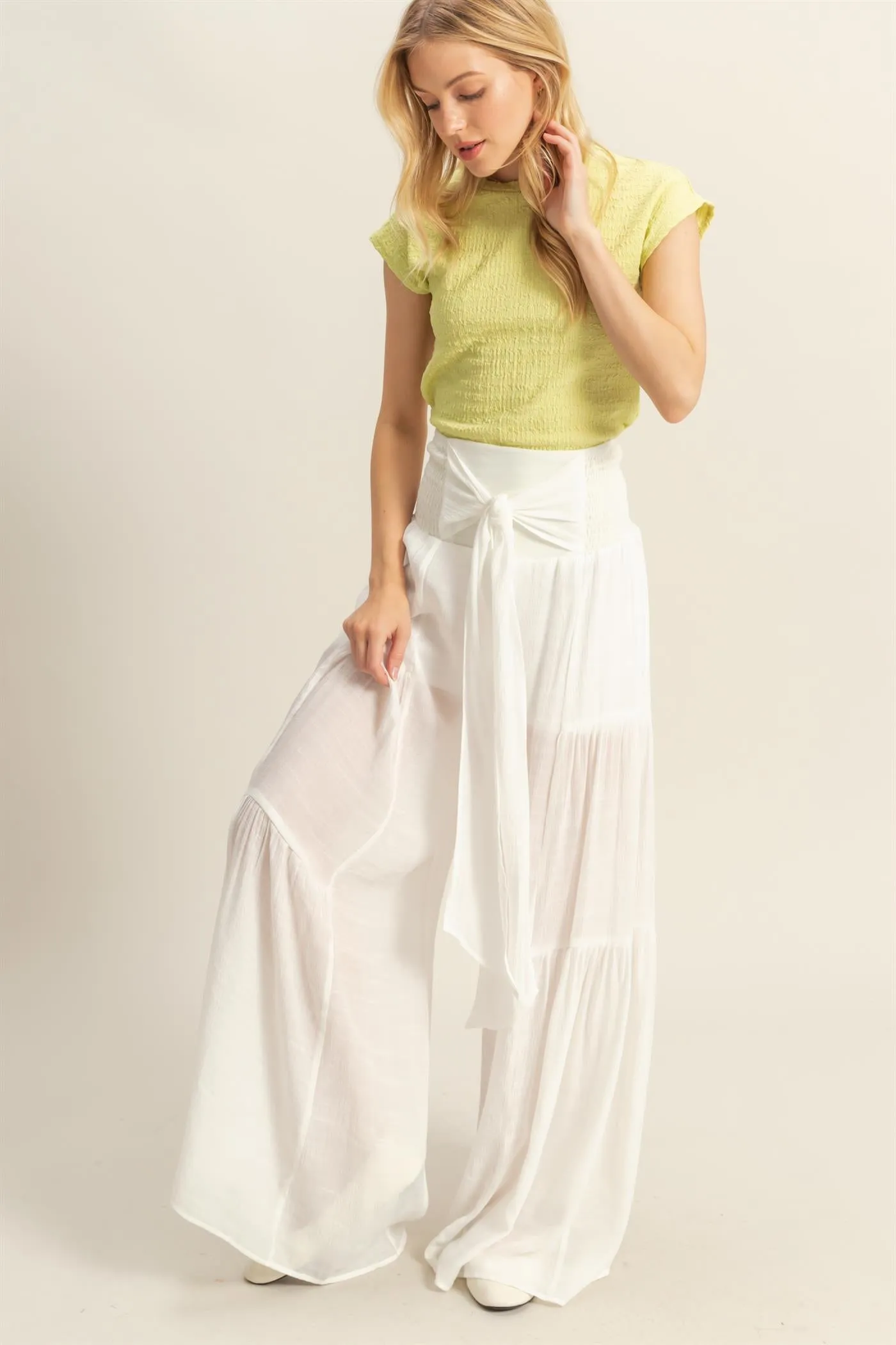 HF25E041-Front Tie Waist Tiered Palazzo Pants