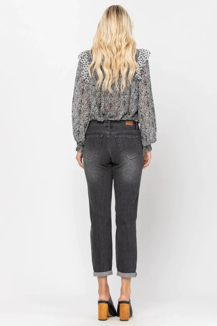 Judy Blue Plus Mid Rise Black Handsand Boyfriend Jean