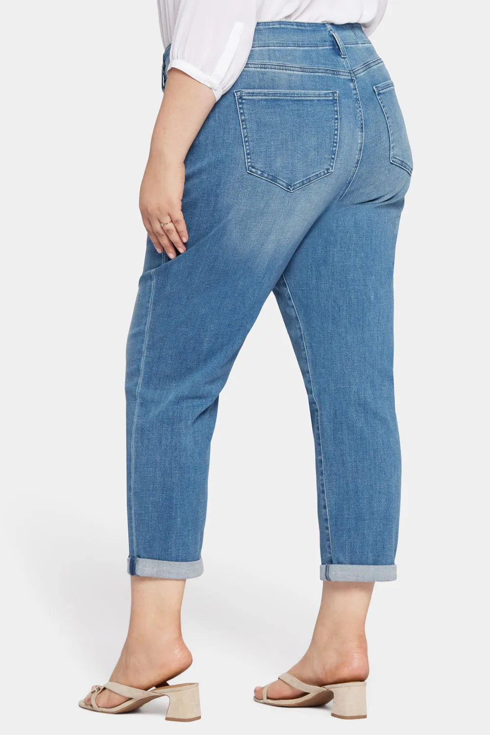 Margot Girlfriend Jeans In Plus Size - Stunning