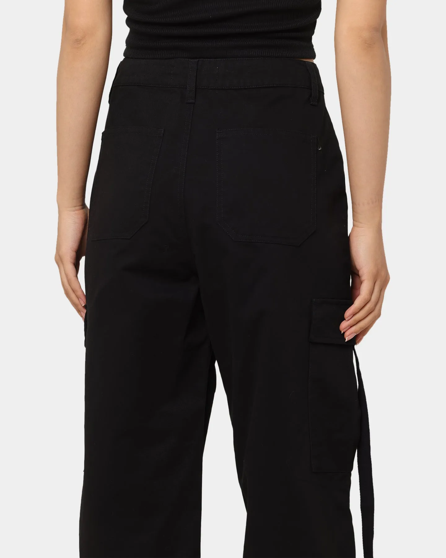 MNML Women's Baggy Cargo Pants Black