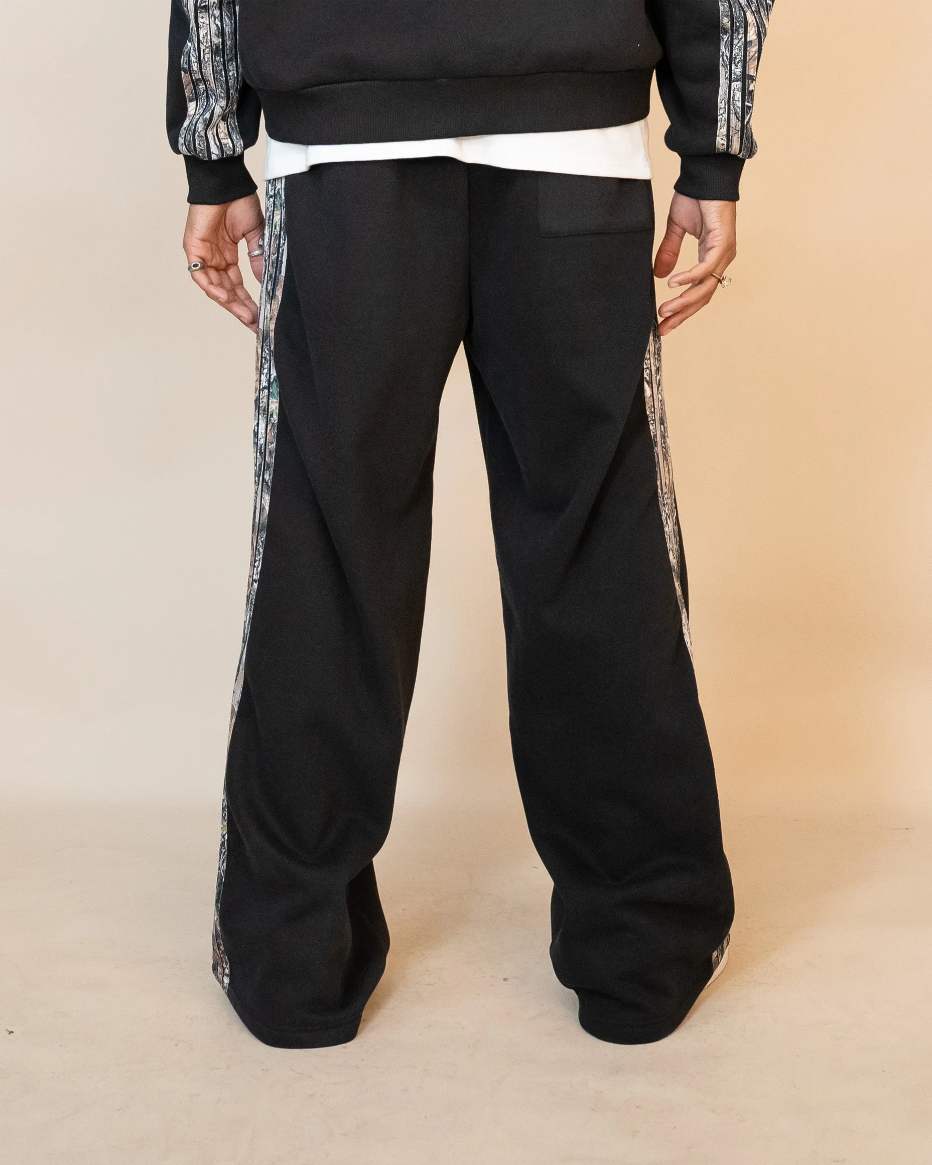 REAL CAMO STRIPED BAGGY PANTS - BLACK